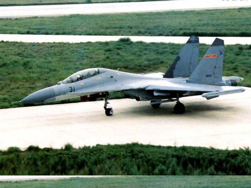 高清組圖：中國空軍蘇-27UBK型戰斗教練機