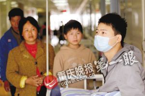 12歲弟弟捐骨髓救哥哥 “砸鍋賣鐵，也要救他”