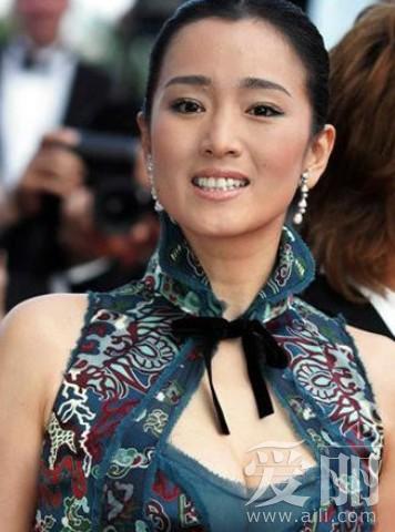 曝劉曉慶等女星無(wú)親生子女真相