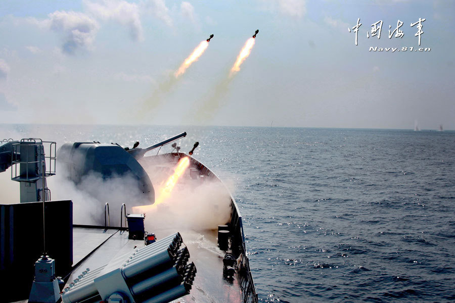 組圖：南海艦隊大規模實彈演習 主力艦盡出