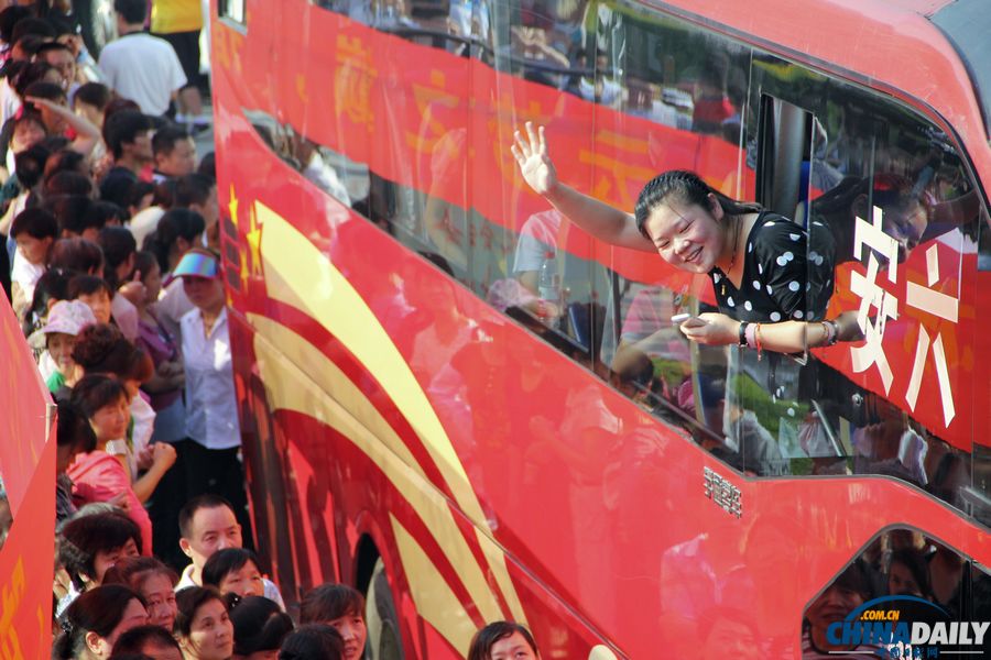 安徽六安：萬(wàn)人大送考