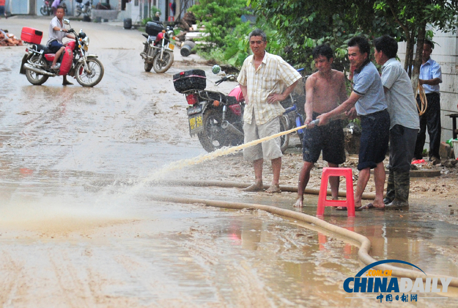 高清：強降雨致廣東梅州部分地區受災