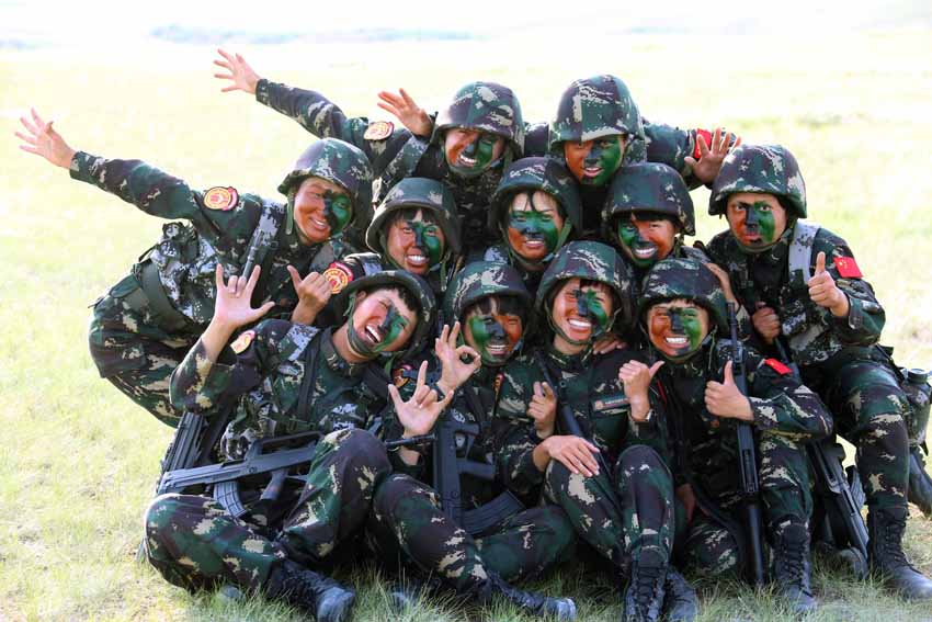 高清：我陸軍首支女子特戰連訓練剪影