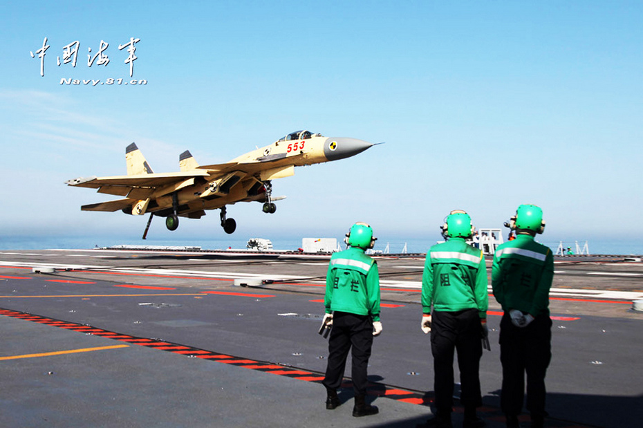 訪殲-15戰機總設計師：為保密綽號“飛鯊”