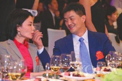 請問：內什么 你倆真離了嗎？