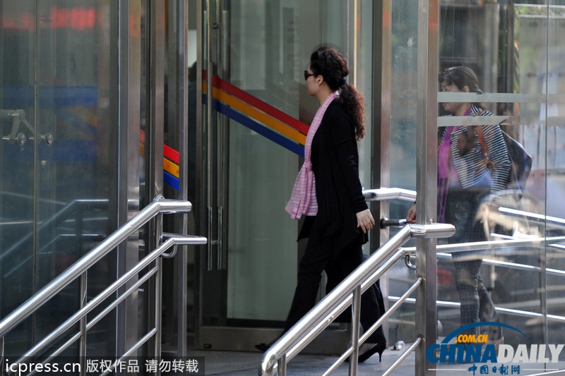 李某某等五人強奸案一審宣判 李某某獲刑10年