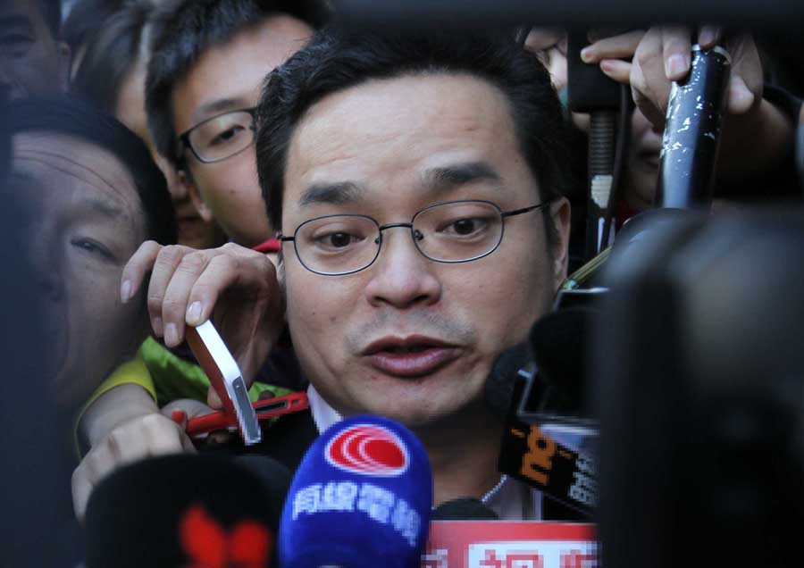 李某某等五人強奸案一審宣判 李某某獲刑10年