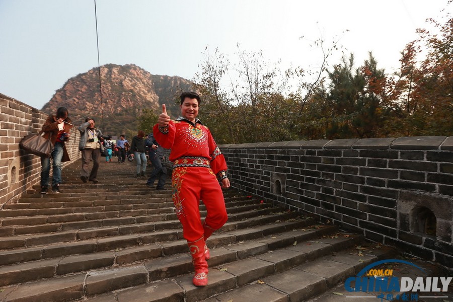 天津薊縣：阿迪力黃崖關(guān)成功跨越長城