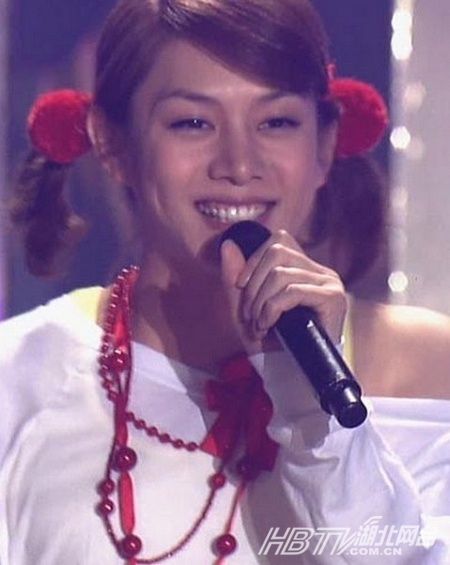 丹東男孩因美貌走紅韓國(guó)　盤(pán)點(diǎn)嬌媚的花樣美男