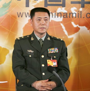 王建平和苗華分別出任新任副總參謀長(zhǎng)和海軍政委
