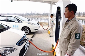 北京試點改造路燈為電動汽車充電