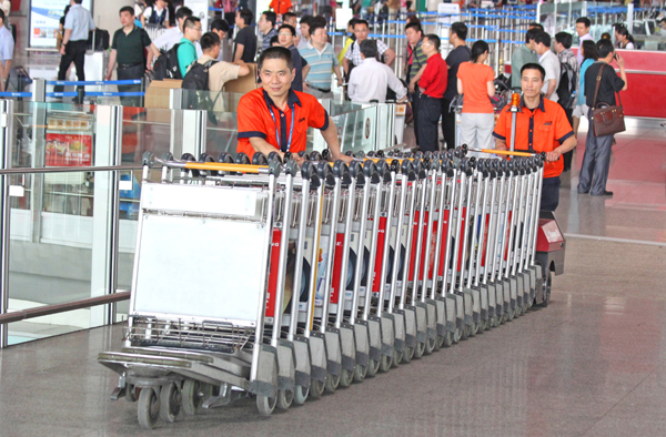 首都機場：小推車再次推出“世界第一”