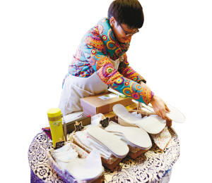 重慶首屆農(nóng)夫市集： 手洗衛(wèi)生巾玫瑰花唇膏你見(jiàn)過(guò)嗎