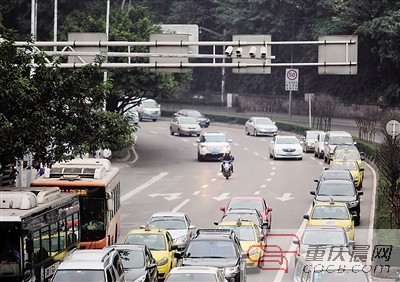 重慶啟用卡口系統抓拍逾期未年檢車輛 這些路段要小心