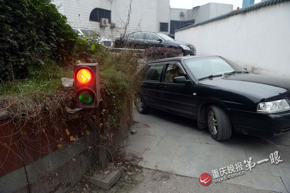 紅綠燈、地窖、迷宮 主城奇葩車庫折磨你的有幾個