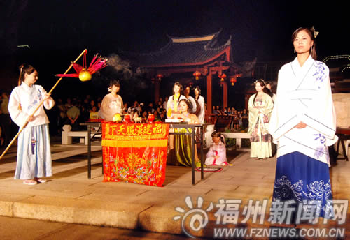 三坊七巷舉行中秋祭月活動 福州話誦古詩(圖)