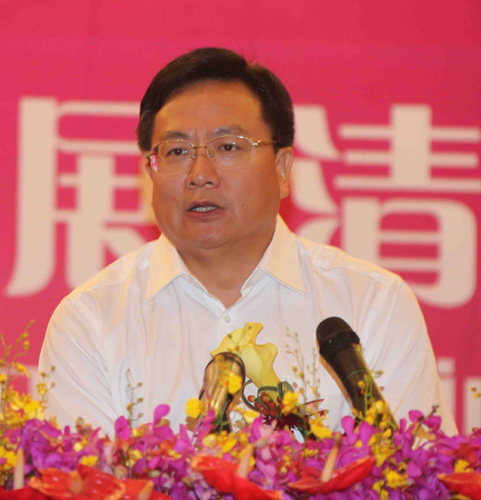 梁奕章:清流將打造花卉電子商務(wù)的全國中心