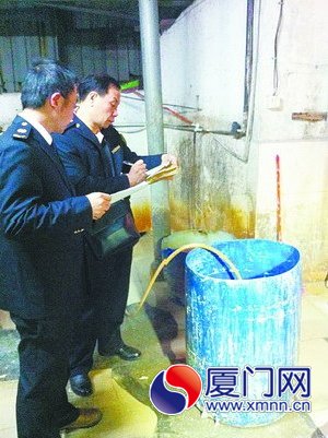 廈門查處三家黑豆腐作坊 日產假“銀祥”豆腐2.5噸