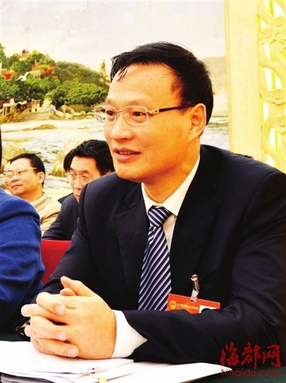 全國人大代表張兆民：對打車軟件 要規范、約束、引導