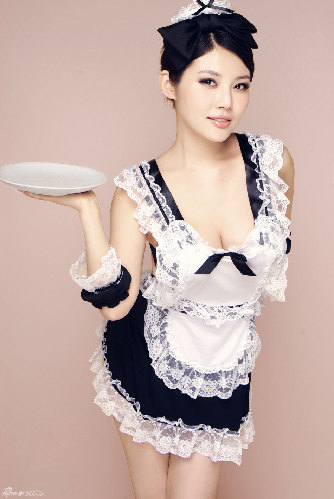 徐冬冬新版寫真 制服誘惑秀酥胸