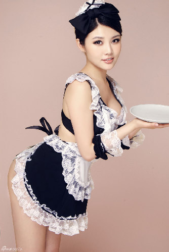 徐冬冬新版寫真 制服誘惑秀酥胸