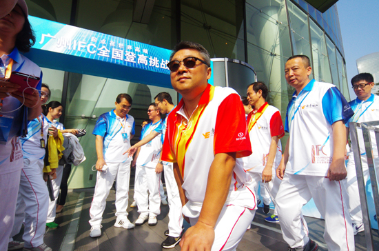 13分54秒！奧運選手勇奪廣州IFC登高賽冠軍