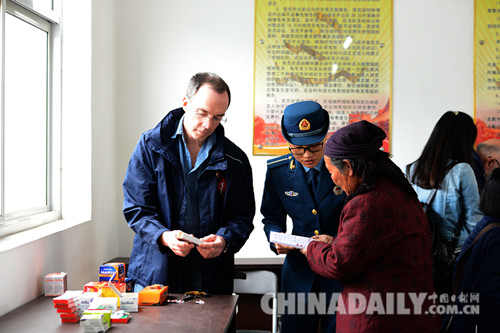重走白求恩路：緬懷先烈 老區義診