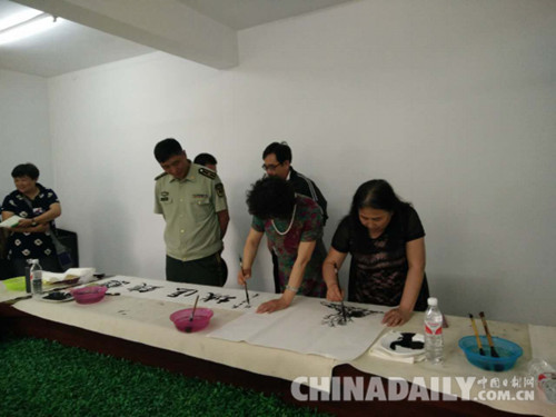 唐山愛心企業(yè)開展慰問武警官兵活動(dòng)