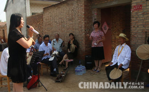 向抗戰(zhàn)老兵致敬：只有一位觀眾的京劇演唱會(huì)