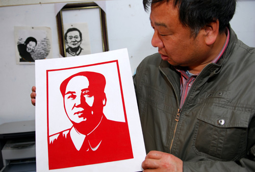 河南民間藝人創(chuàng)作四代領導人肖像喜迎上海世博會