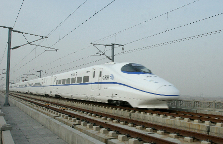 鄭州鐵路局多舉措并舉 確保旅客列車安全