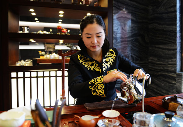 河南茗陽茶業隆重揭牌 將打造真正生態茶產業