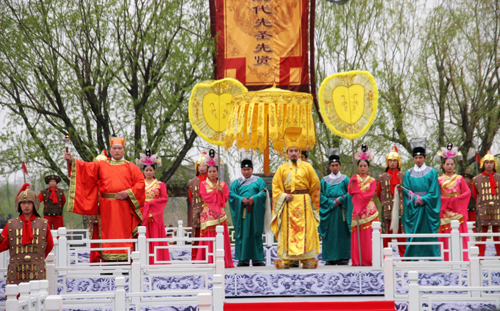 2013中國(guó)（開(kāi)封）清明文化節(jié)隆重開(kāi)幕