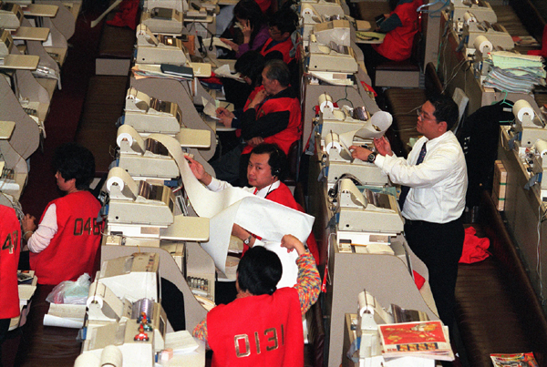瞬間鑄輝煌——香港回歸十五年的15個瞬間