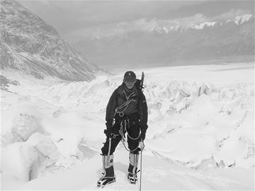 挑戰世界巔峰:中國地質大學(武漢)的登山傳奇