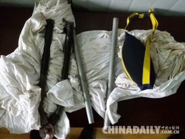 工地宿舍盜竊被發(fā)現(xiàn) 慣偷逃跑時(shí)摔斷雙腳被擒