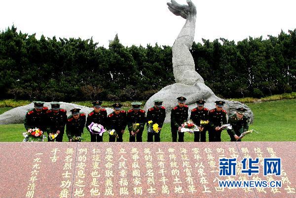 中國共產(chǎn)黨誕生90周年英烈祭:不朽的豐碑 永遠的懷念