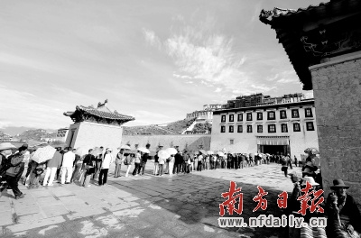 暑期旅游已全面進(jìn)入高峰 西藏游價格上漲近兩成