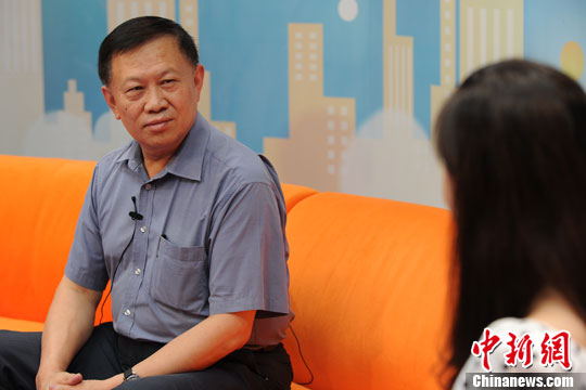 中國人買進(jìn)口車被指