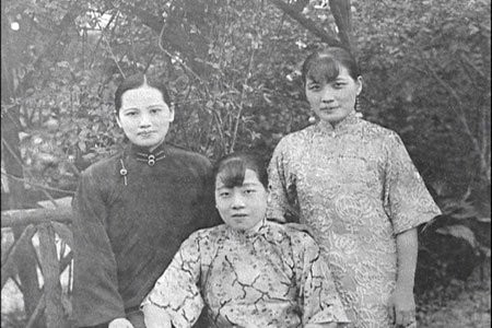 罕見(jiàn)！宋氏三姐妹少女時(shí)期合影