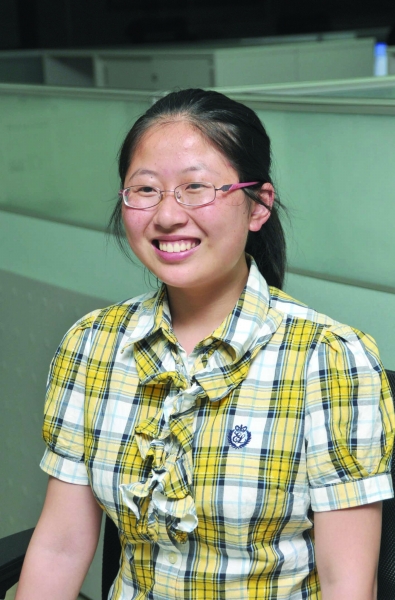 各地市高考狀元現(xiàn)身 江蘇文理考神都是常州女生