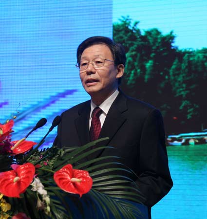 2011江蘇發(fā)展國際咨詢會(huì)議在寧開幕