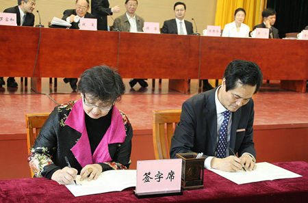 2013兩岸人文對話學生品德教育活動在南通舉行
