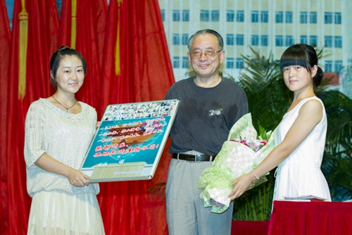 江蘇好人楊福星：78歲老教授帶病義務作三百場報告