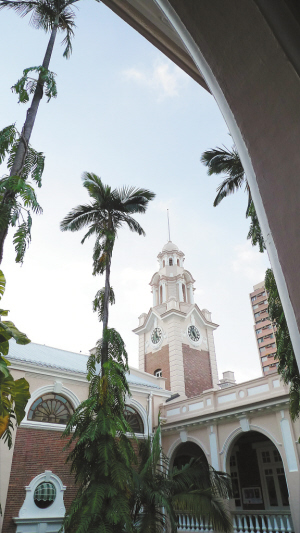 香港大學百年歷史里的美麗與動感(組圖)