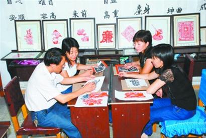 建平:讓權(quán)力在陽光下運行