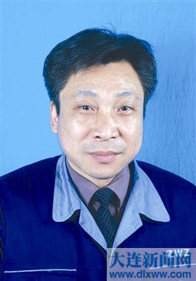 大連市人民政府關(guān)于表彰第五屆大連市有杰出貢獻(xiàn)高技能人才和技術(shù)能手的決定