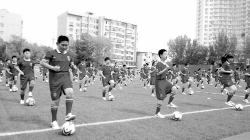 沈陽：足球將納入沈河區中小學體育必修課