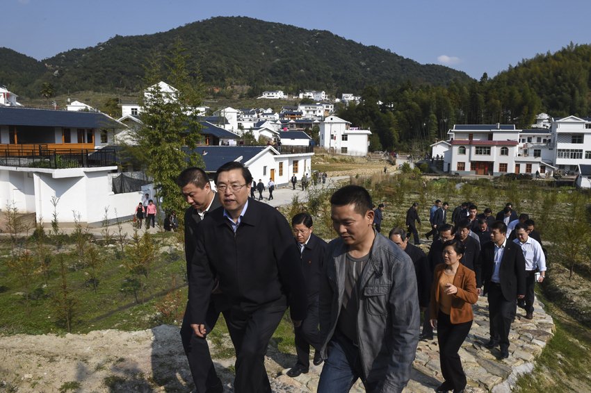 組圖：習近平等到第二批黨的群眾路線教育實踐活動聯系點調研指導工作