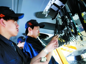 中國造出世界最快高寒動車組 時速達350公里